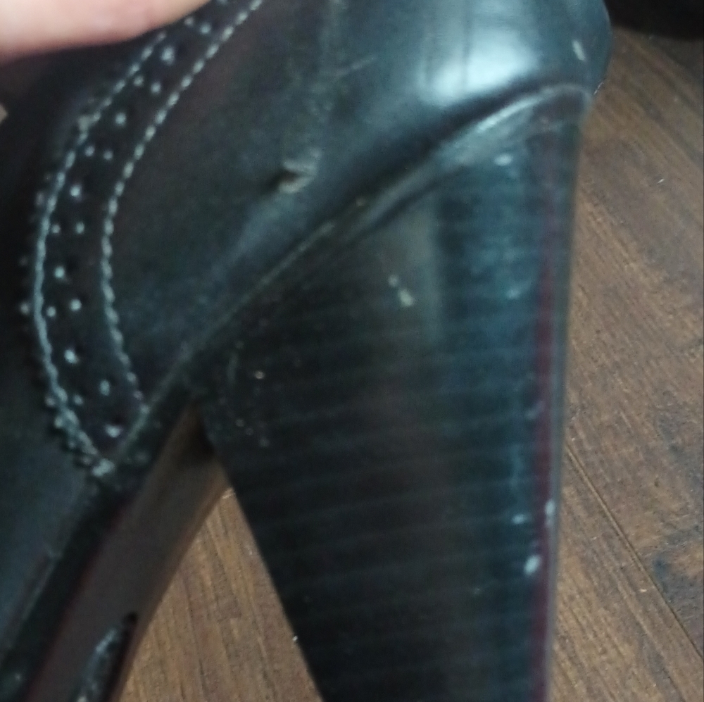 Black heeled shoes - Picture 4 of 7